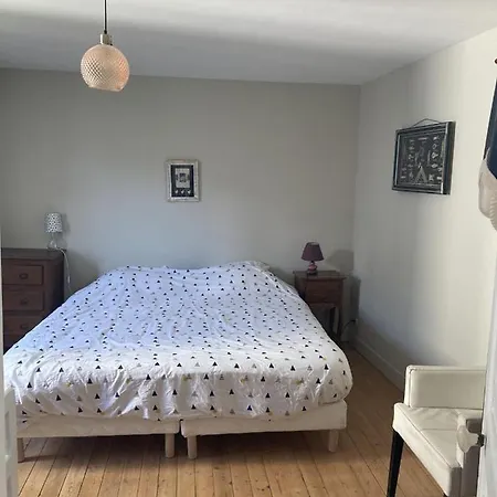 Сasa de vacaciones Maison A 50 Metres De La *